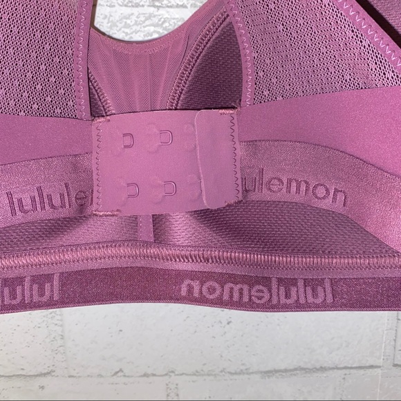 ♡ Light purple Lululemon push up sports bra ♡ - Picture 4 of 6